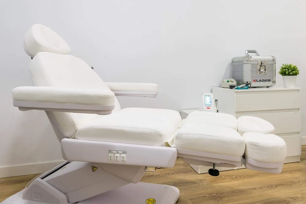 Detalle de un tratamiento facial en cabina